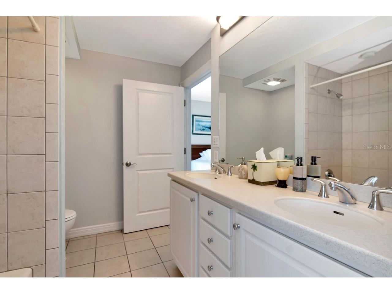 1350 Gulf Boulevard #301 Clearwater Beach FL 33767 TB8365763 image28