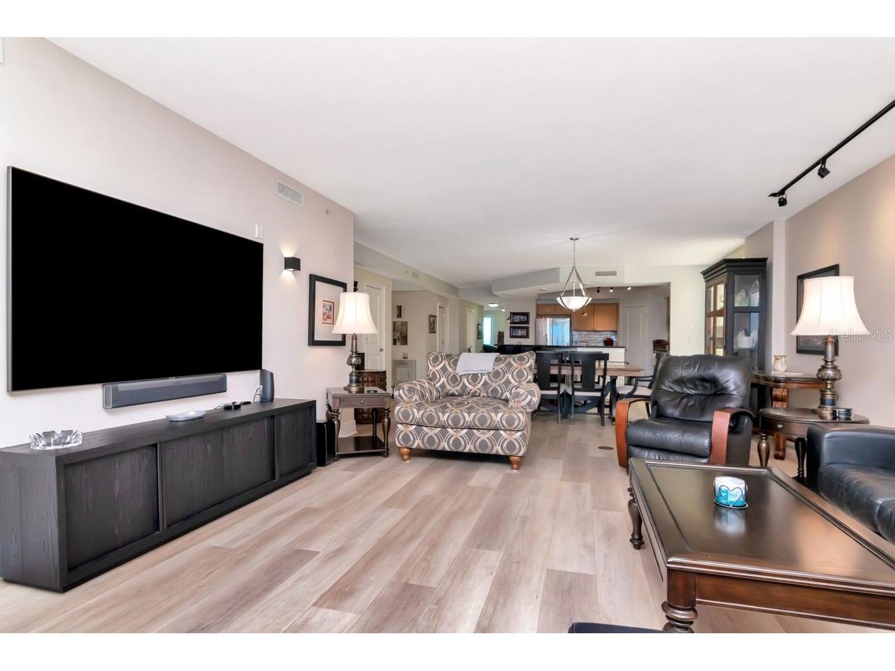 1350 Gulf Boulevard #301 Clearwater Beach FL 33767 TB8365763 image8