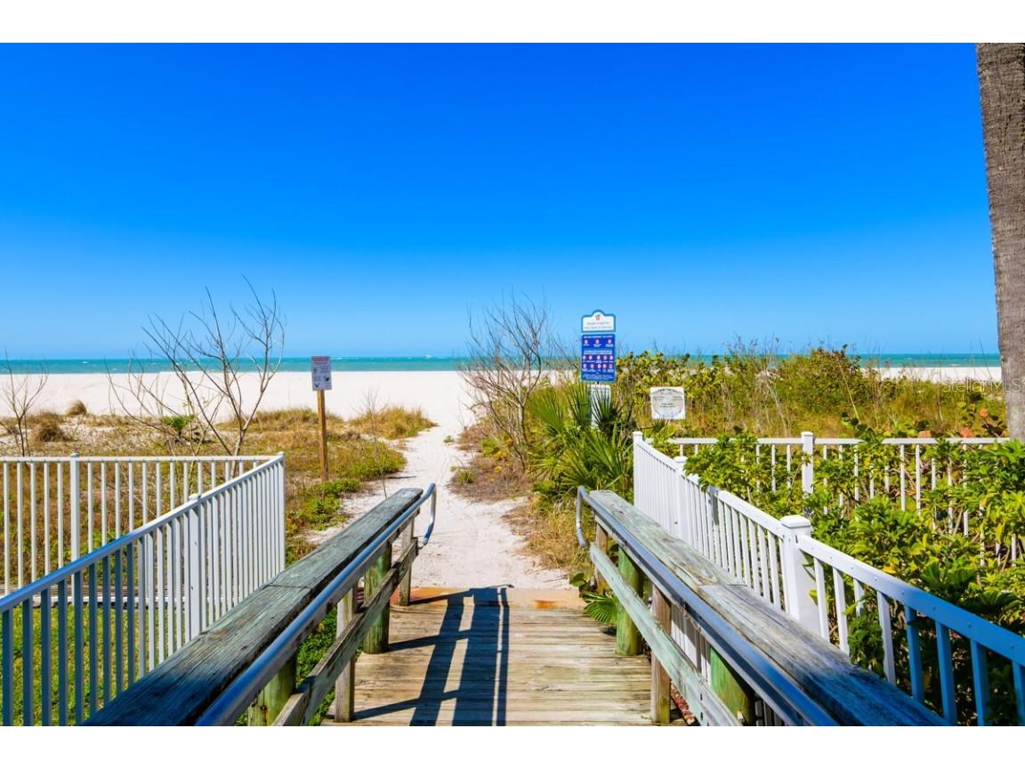 1350 Gulf Boulevard #901 Clearwater Beach FL 33767 - GULF OF MEXICO TB8447165 image8