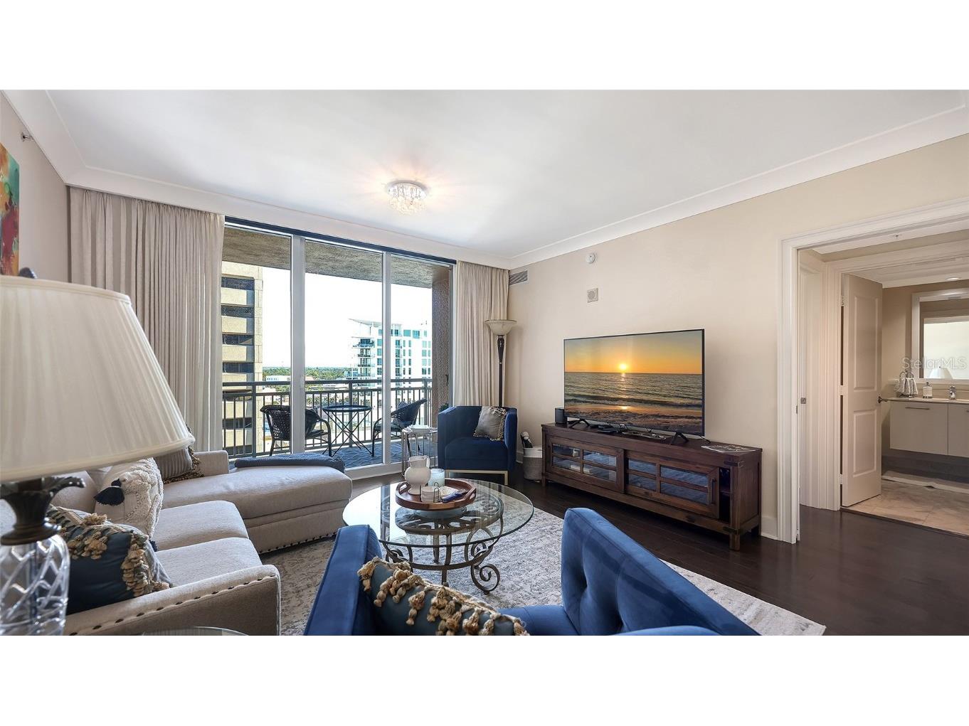 1350 Main Street #1007 Sarasota FL 34236 A4633437 image10