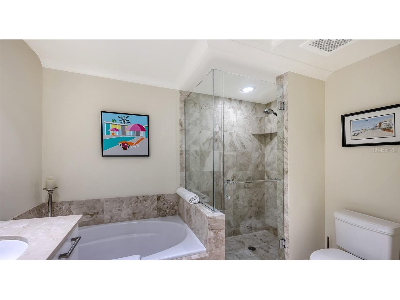 1350 Main Street #1007 Sarasota FL 34236 A4633437 image18