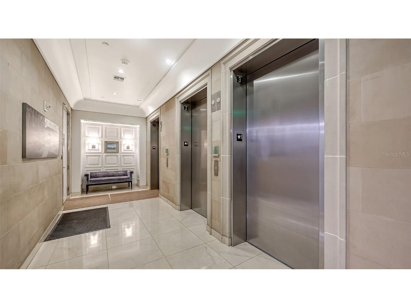 1350 Main Street #1007 Sarasota FL 34236 A4633437 image26