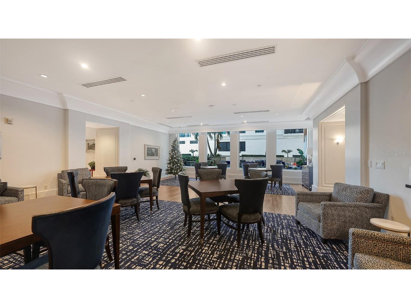 1350 Main Street #1007 Sarasota FL 34236 A4633437 image39