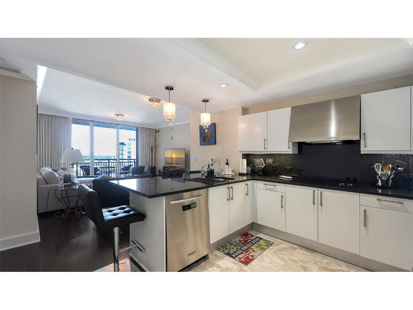 1350 Main Street #1007 Sarasota FL 34236 A4633437 image4