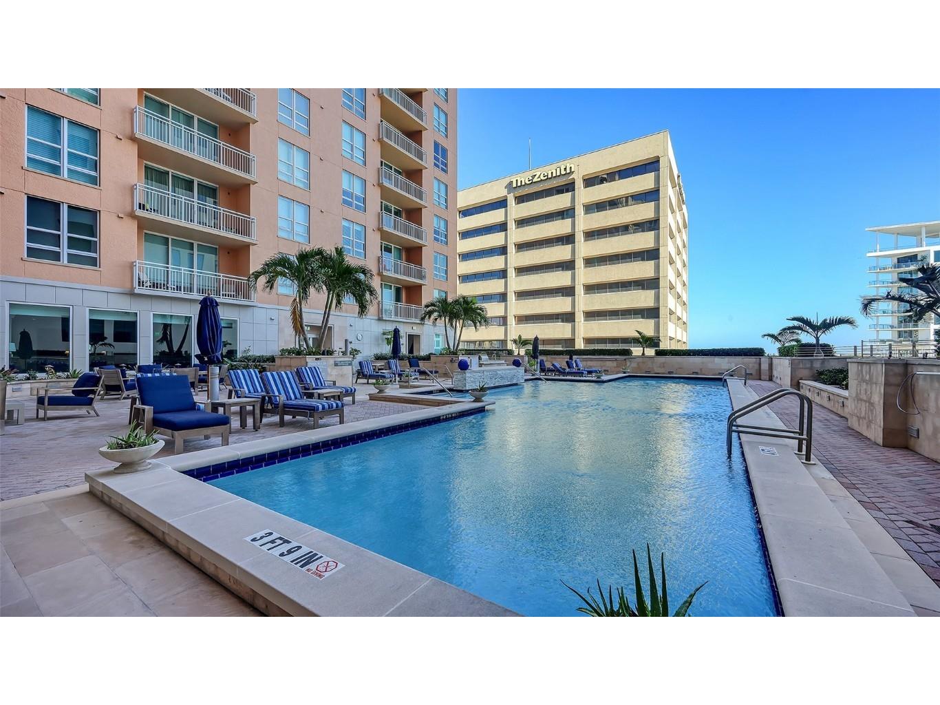 1350 Main Street #1007 Sarasota FL 34236 A4633437 image46