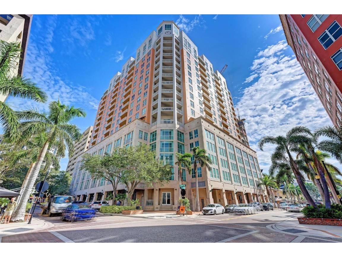 1350 Main Street #1008 Sarasota FL 34236 A4554542 image1