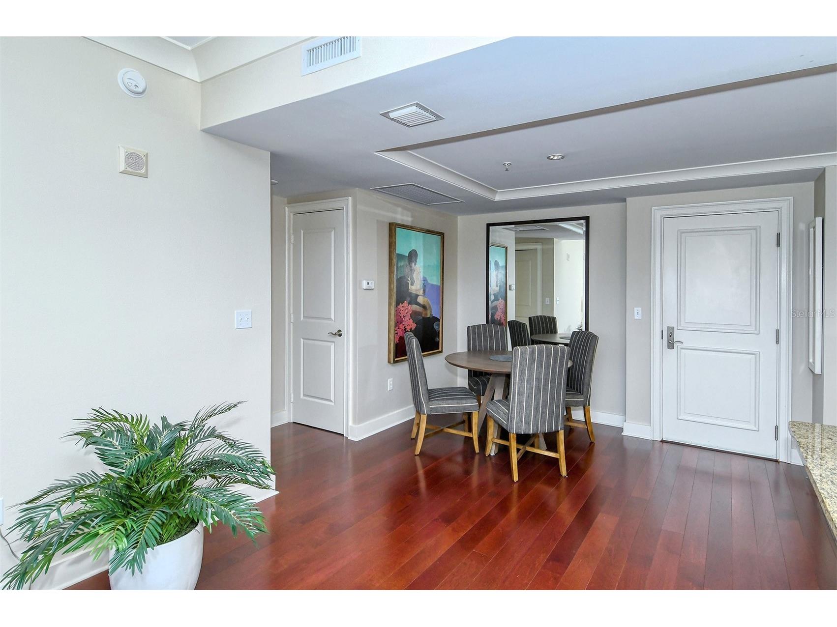 1350 Main Street #1202 Sarasota FL 34236 A4690744 image11