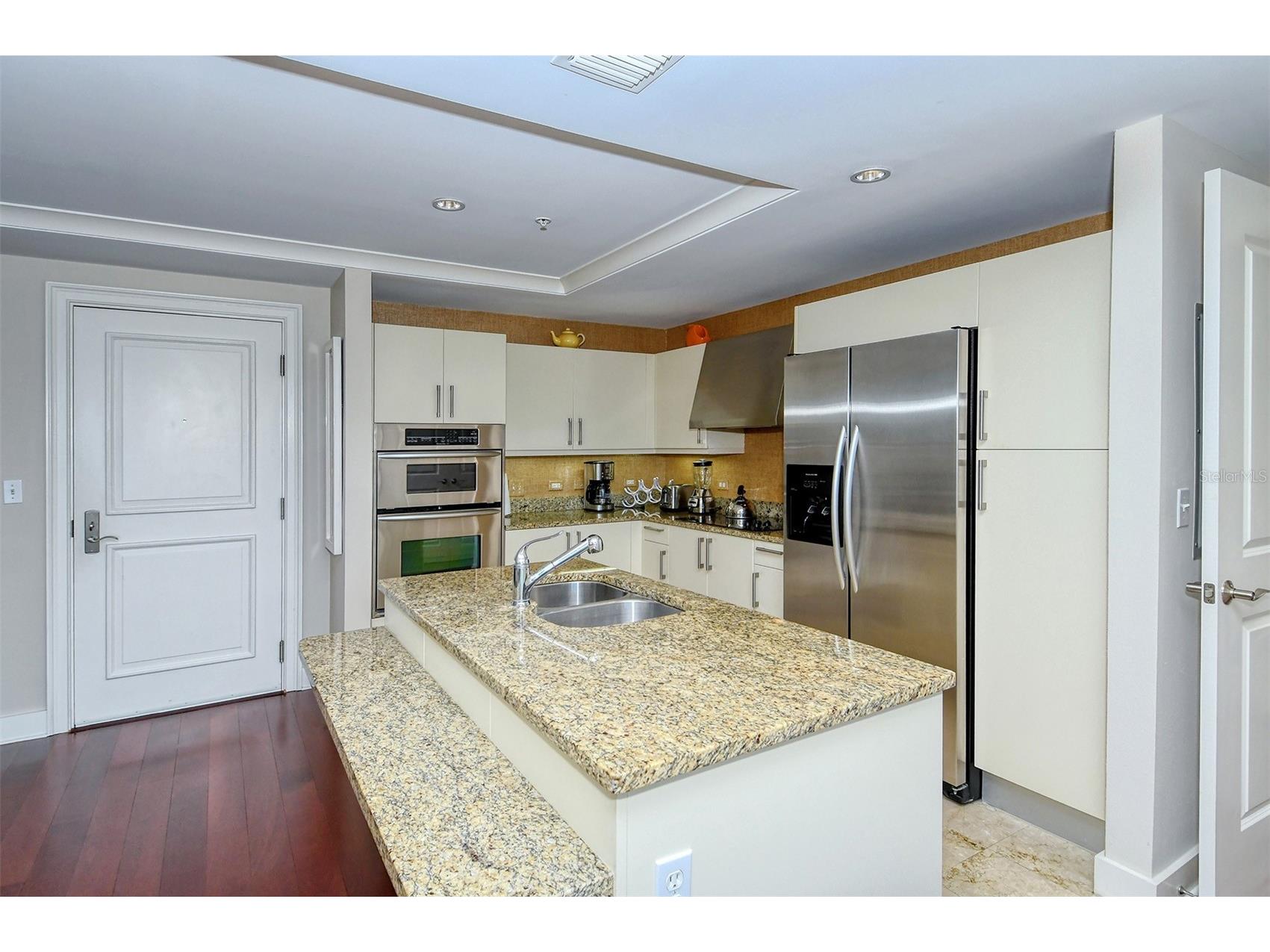1350 Main Street #1202 Sarasota FL 34236 A4690744 image14