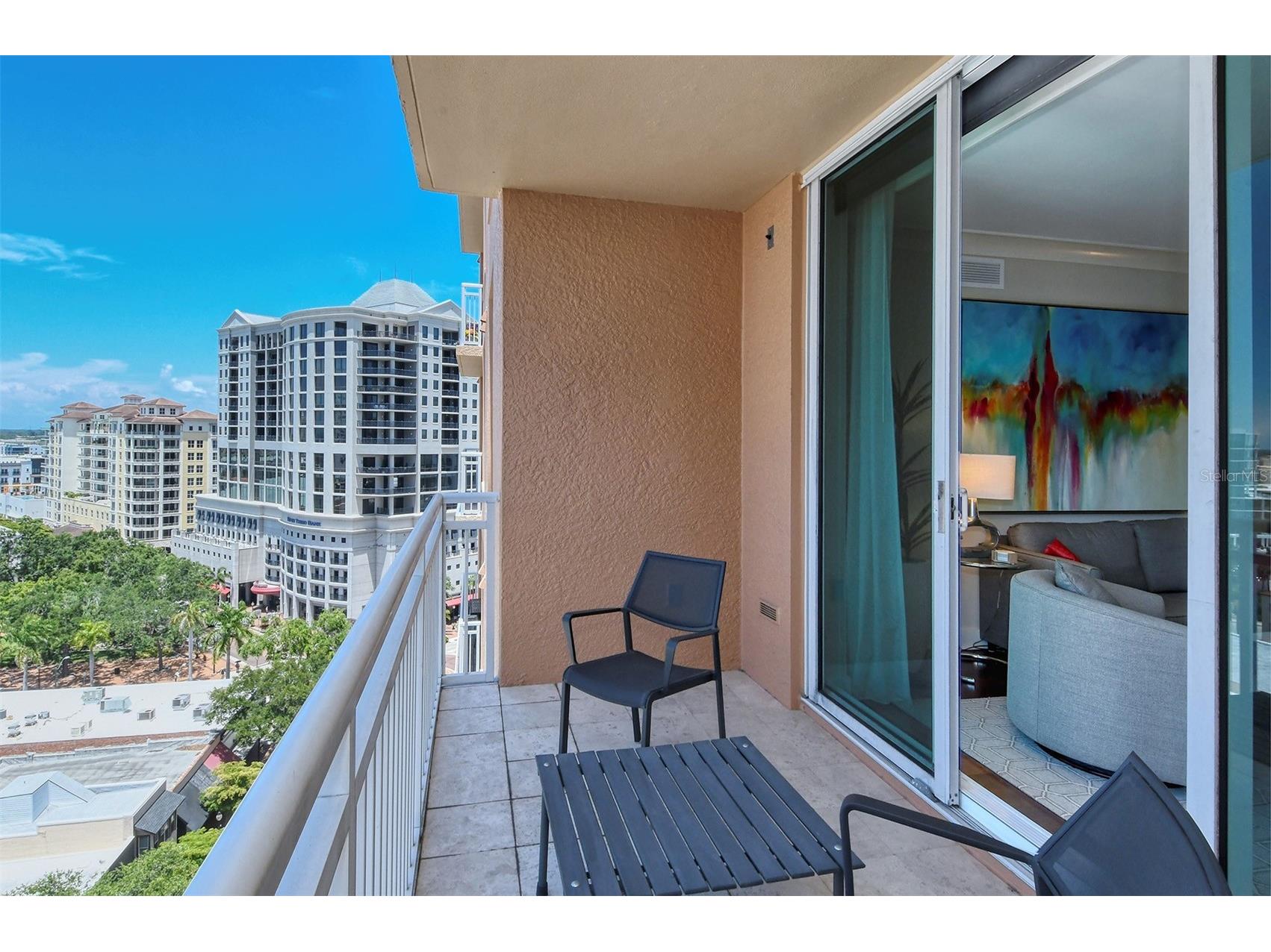 1350 Main Street #1202 Sarasota FL 34236 A4690744 image2