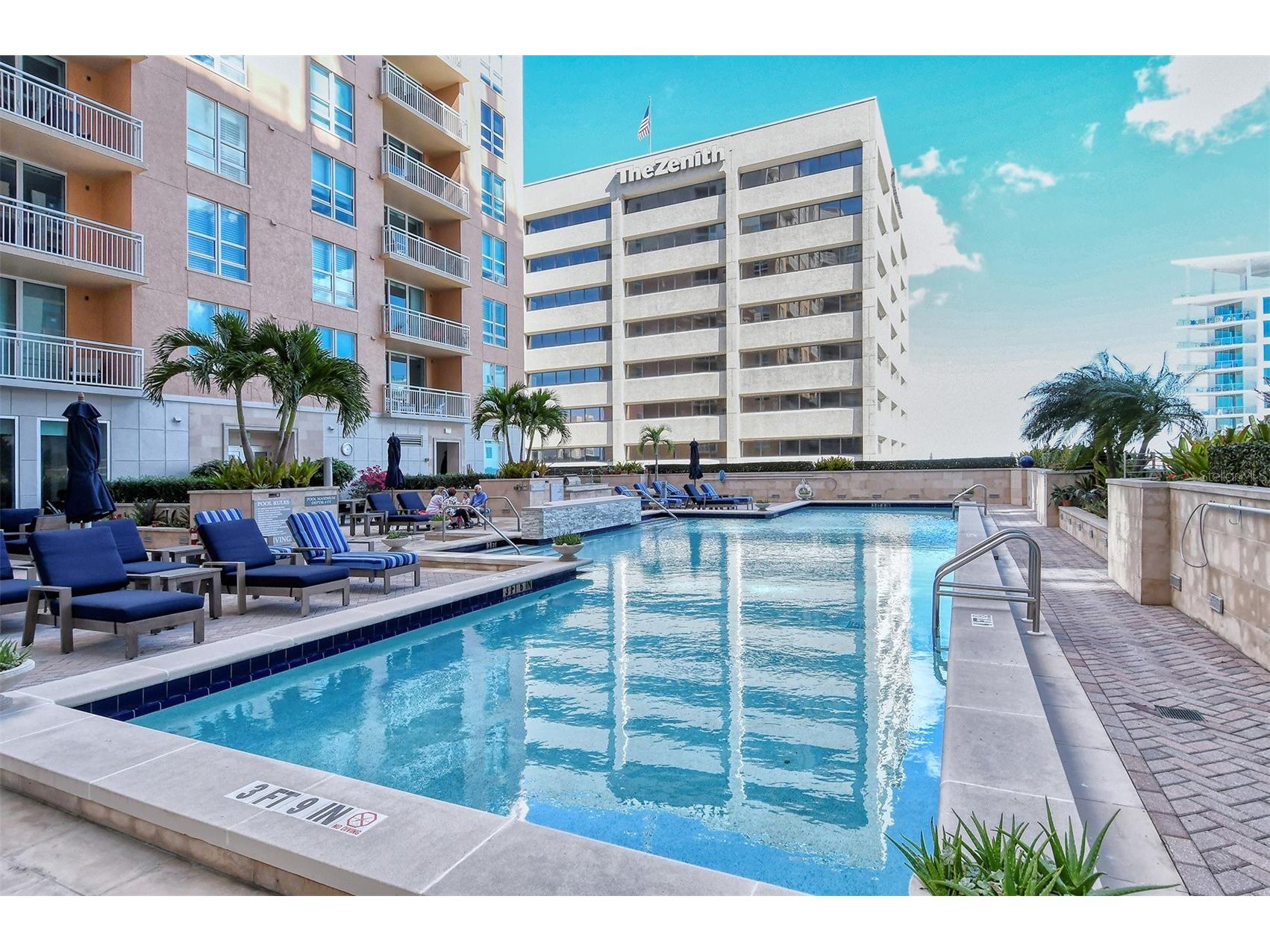 1350 Main Street #1202 Sarasota FL 34236 A4690744 image24