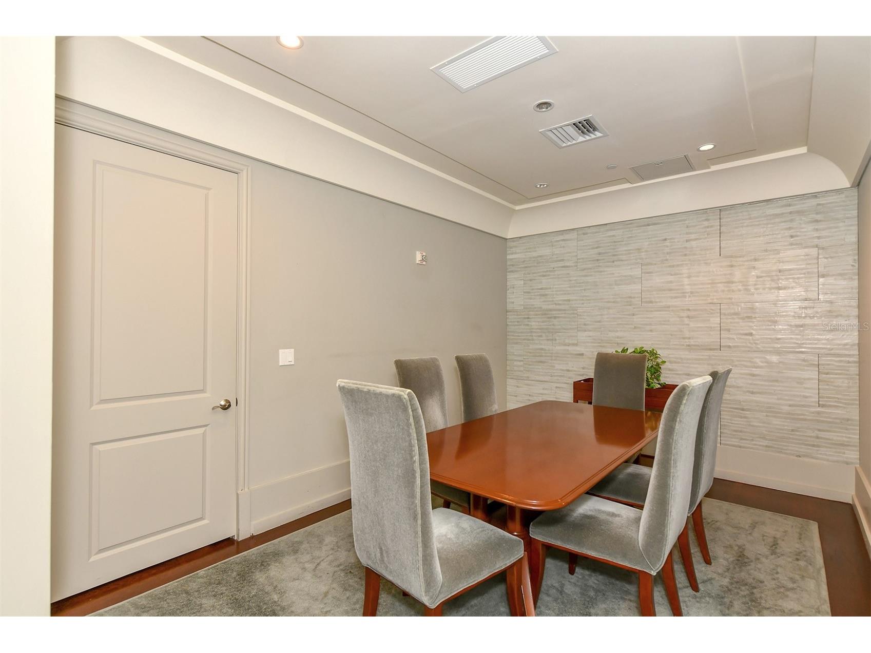 1350 Main Street #1202 Sarasota FL 34236 A4690744 image28