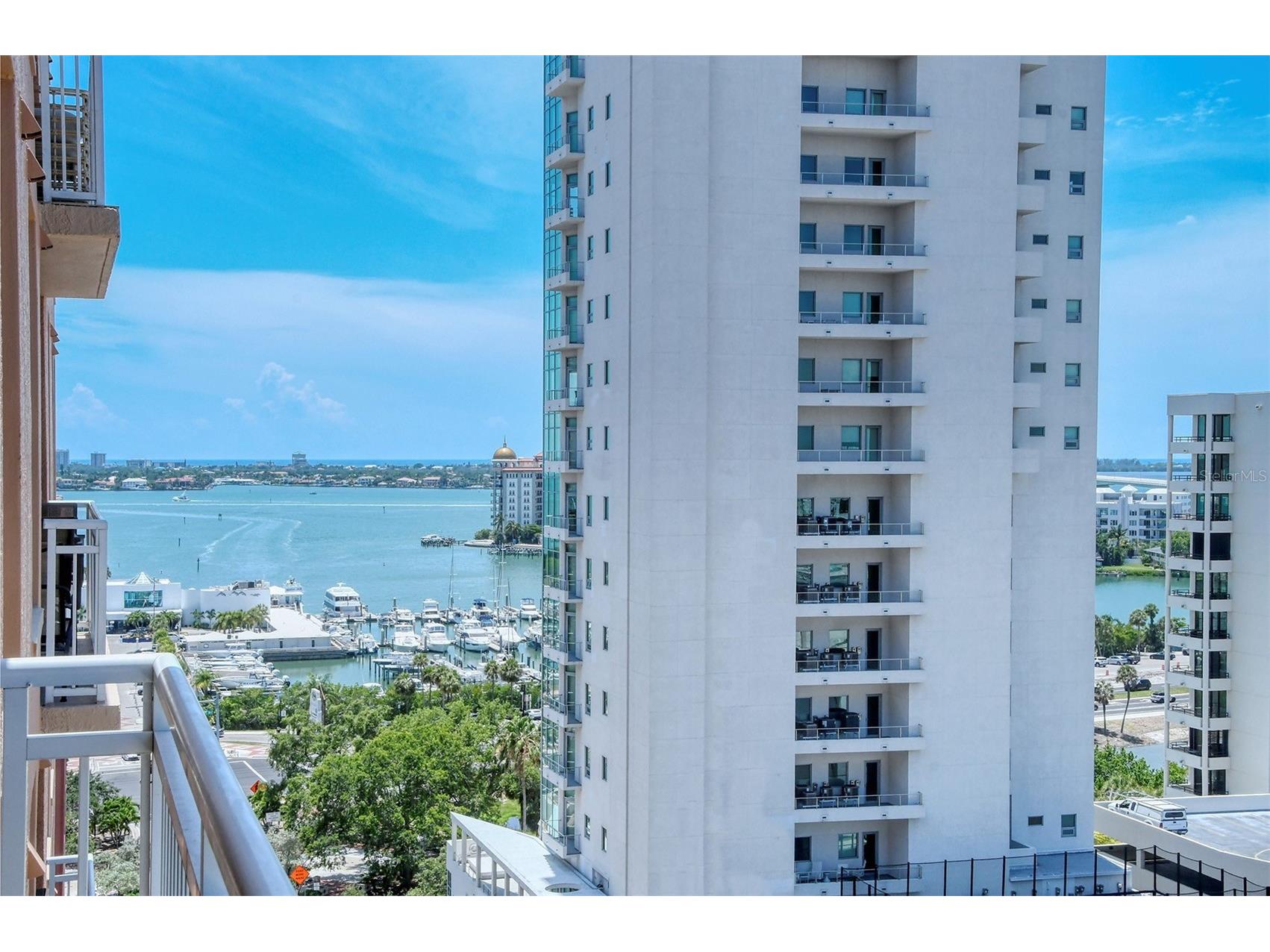 1350 Main Street #1202 Sarasota FL 34236 A4690744 image5