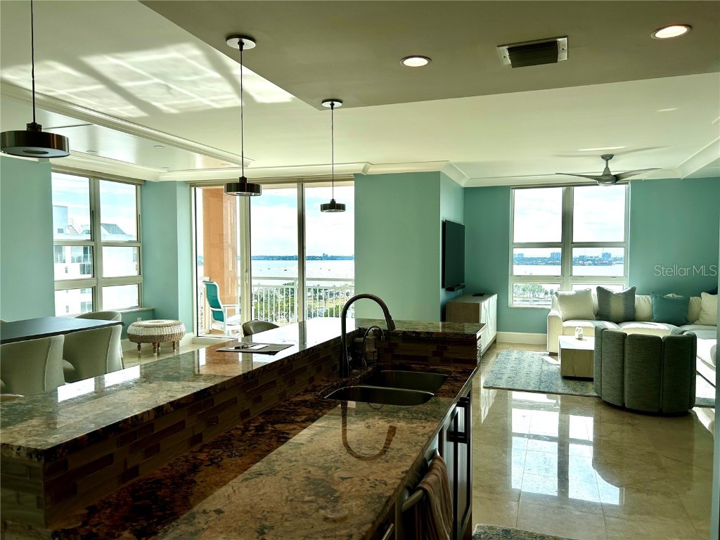 1350 Main Street #1210 Sarasota FL 34236 A4642929 image12