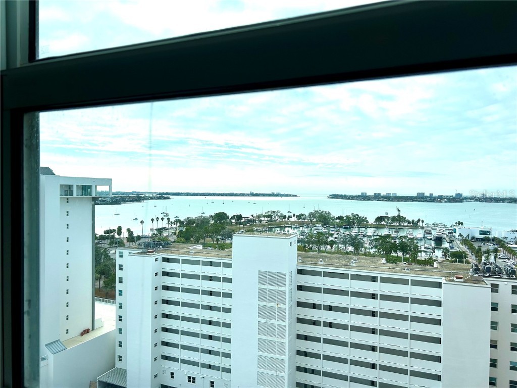 1350 Main Street #1210 Sarasota FL 34236 A4642929 image22