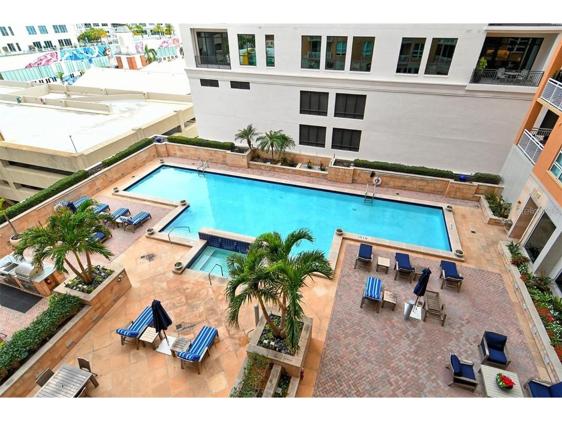 1350 Main Street #1210 Sarasota FL 34236 A4642929 image36