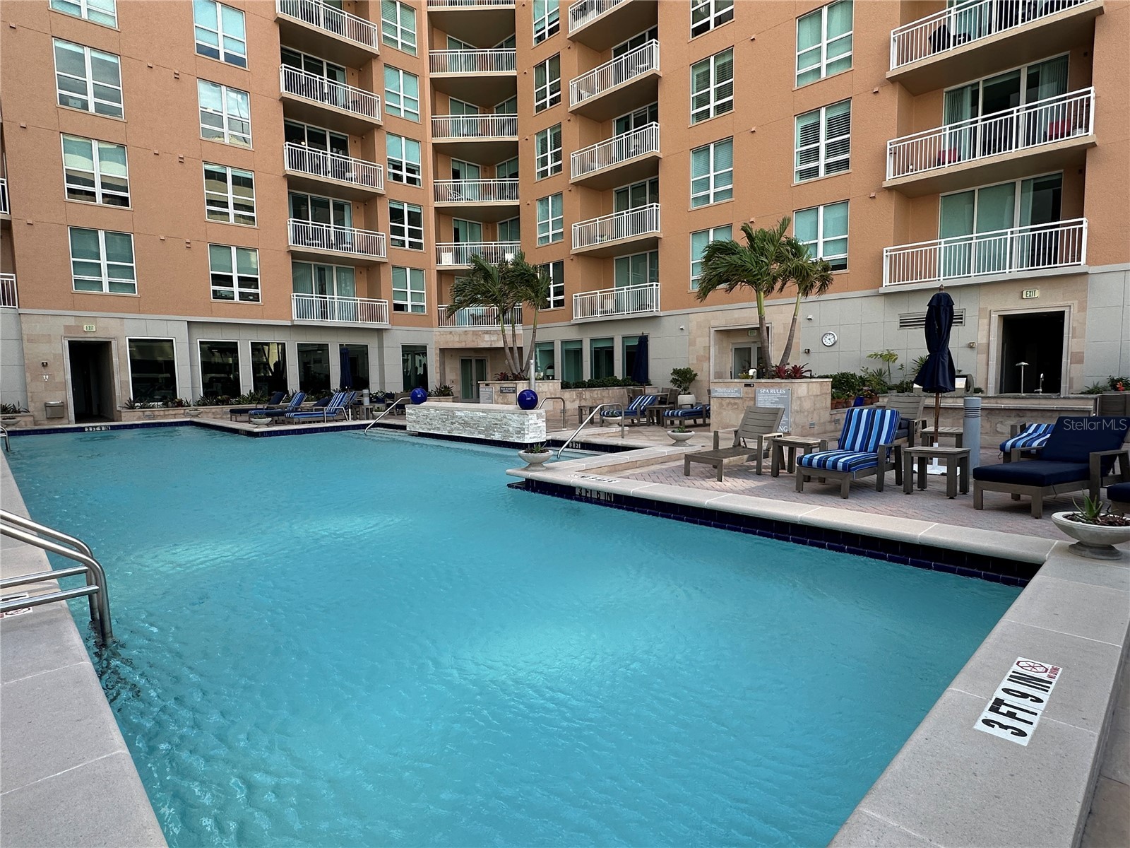 1350 Main Street #1401 Sarasota FL 34236 A4685954 image2