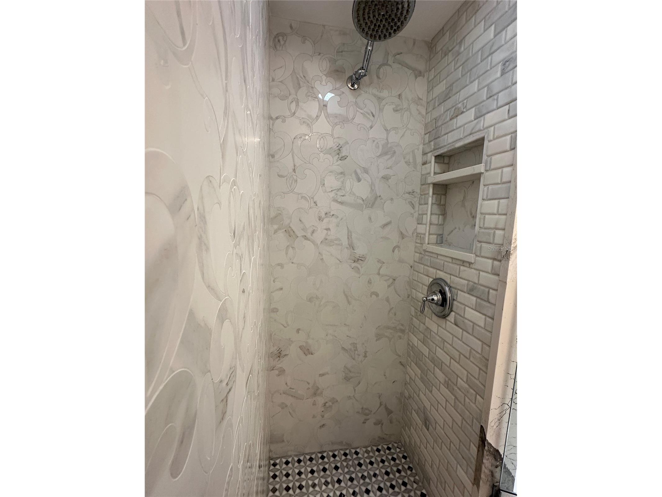 1350 Main Street #1401 Sarasota FL 34236 A4685954 image39