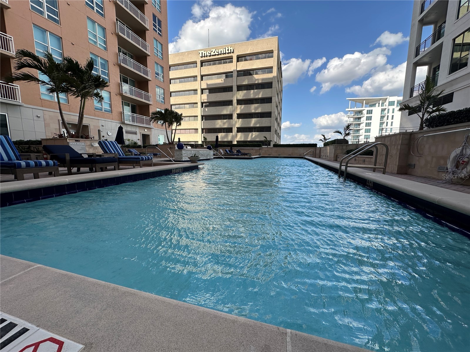 1350 Main Street #1401 Sarasota FL 34236 A4685954 image48