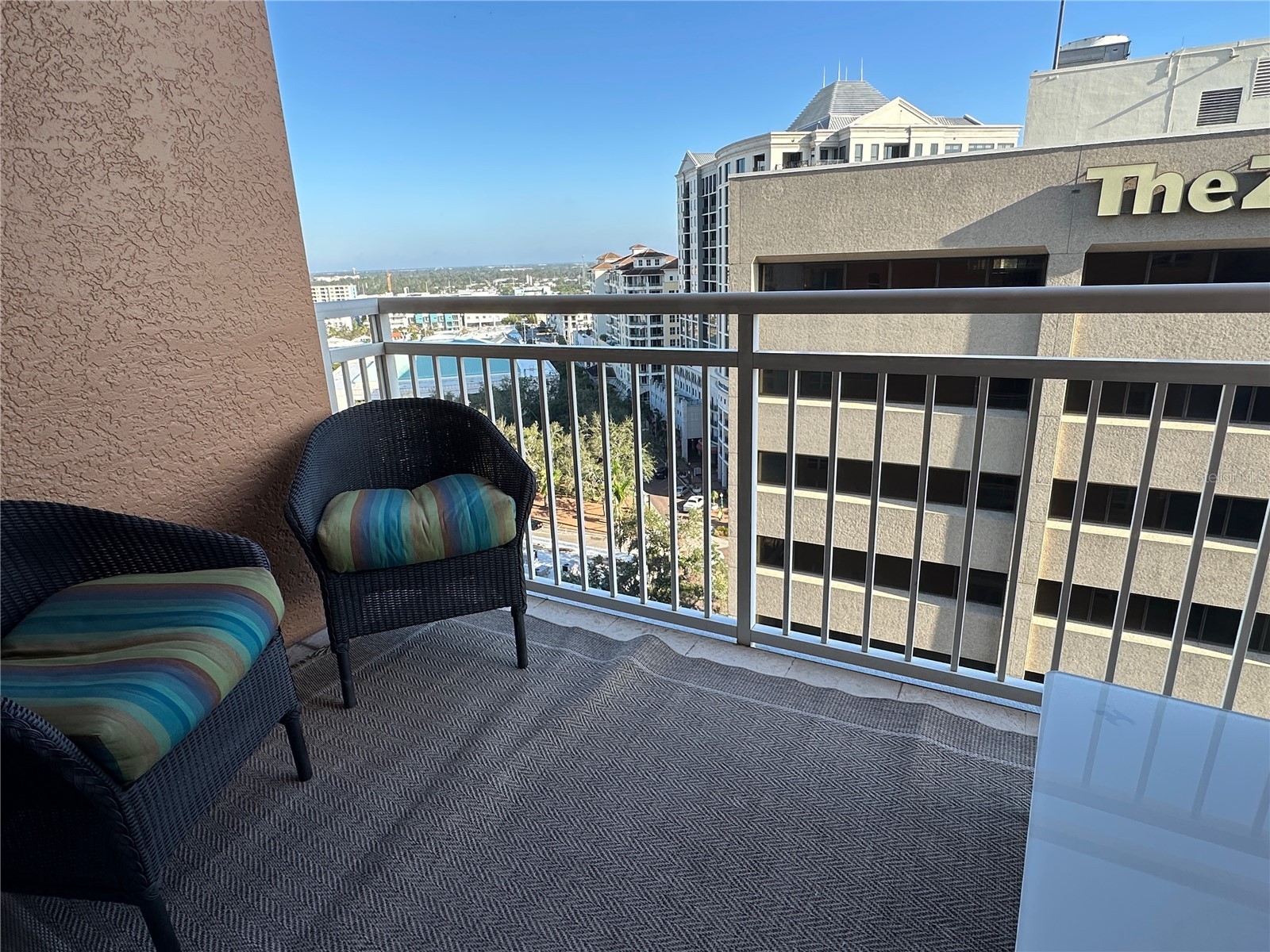 1350 Main Street #1401 Sarasota FL 34236 A4685954 image5