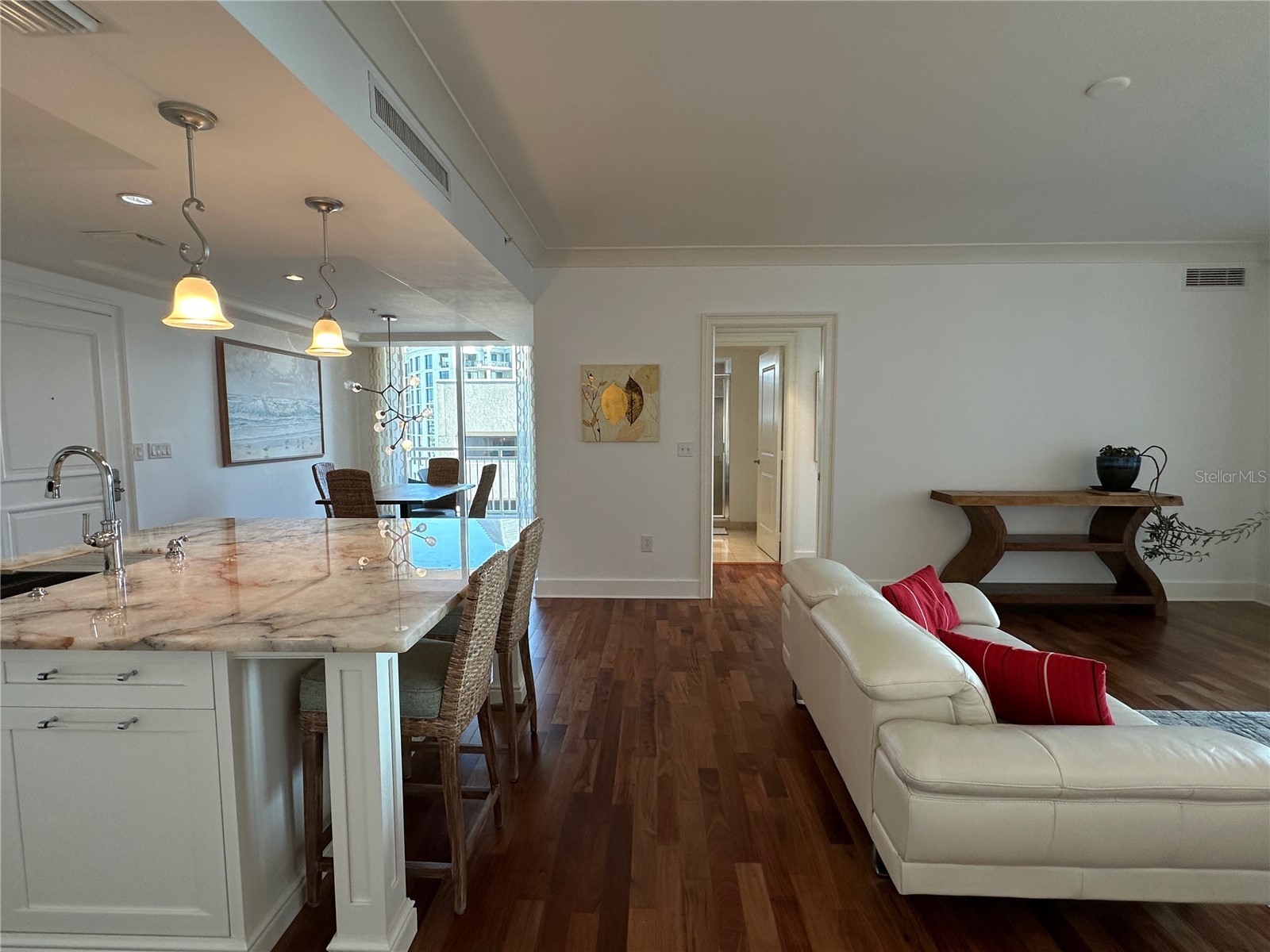 1350 Main Street #1401 Sarasota FL 34236 A4685954 image6