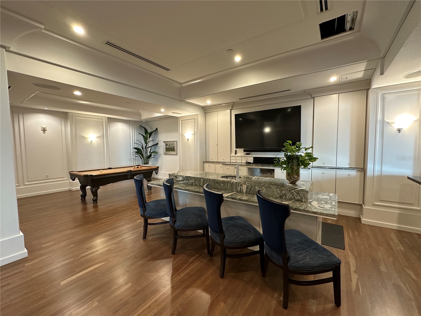 1350 Main Street #1401 Sarasota FL 34236 A4685954 image60