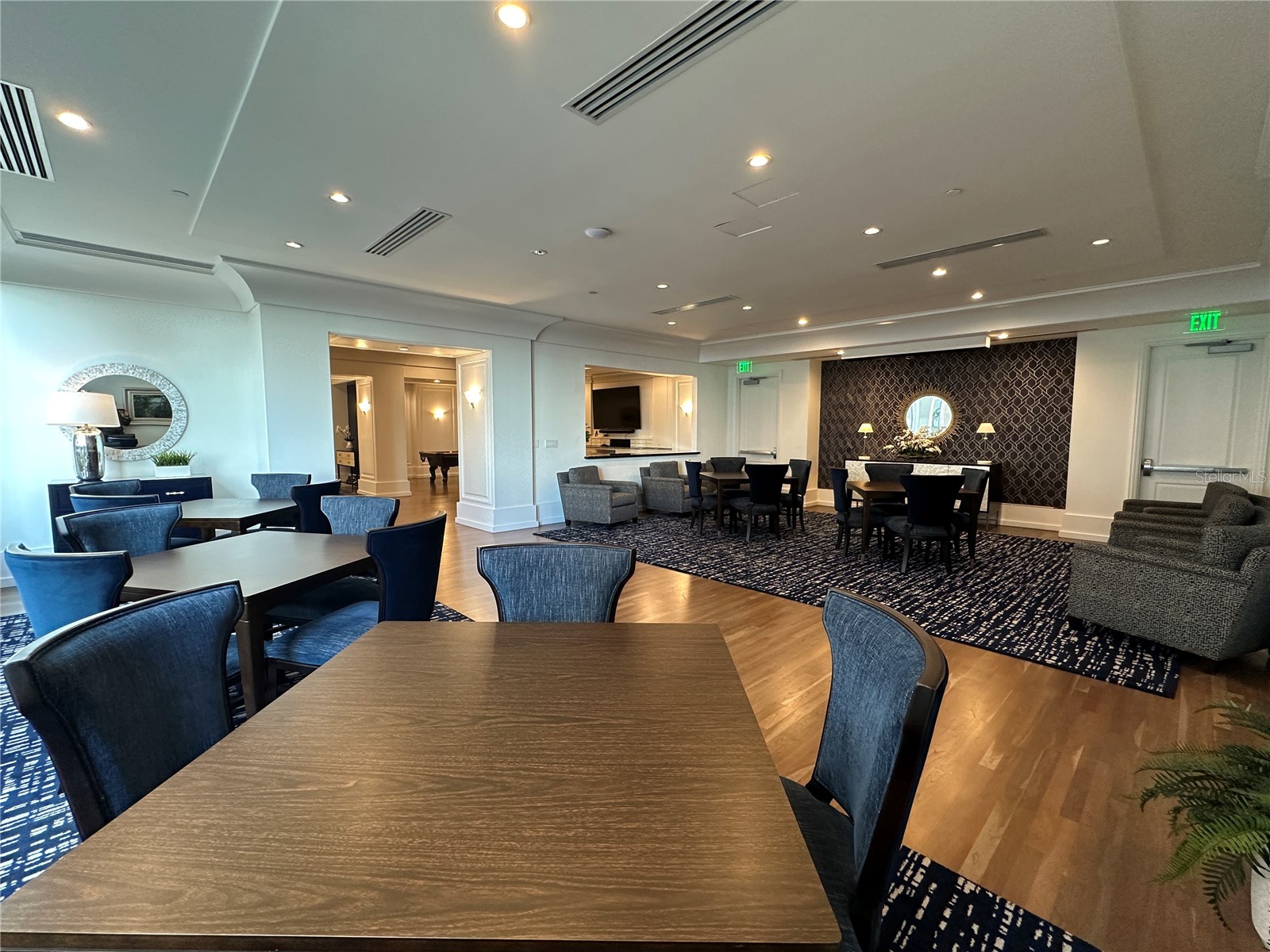 1350 Main Street #1401 Sarasota FL 34236 A4685954 image63