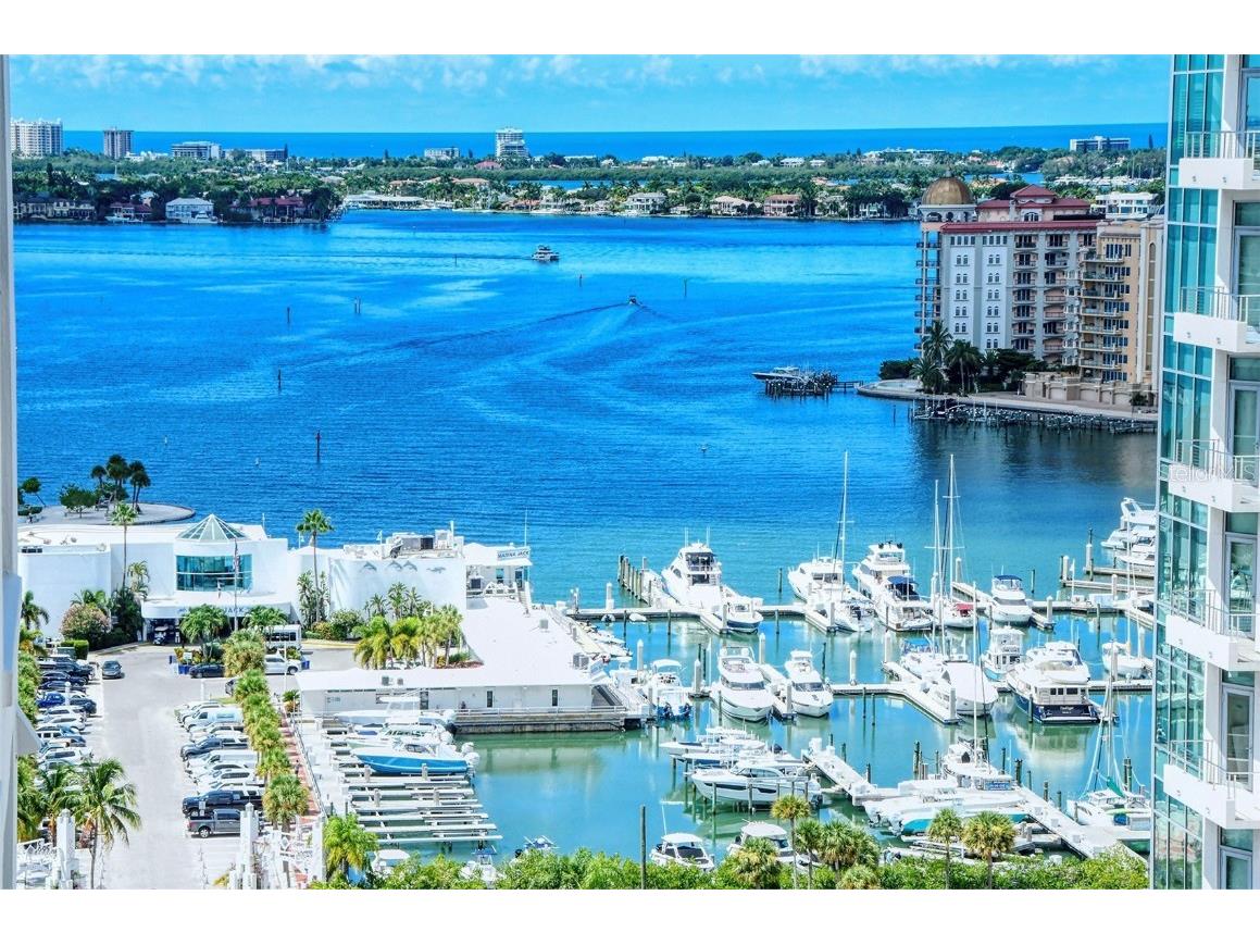 1350 Main Street #1702 Sarasota FL 34236 A4581938 image1