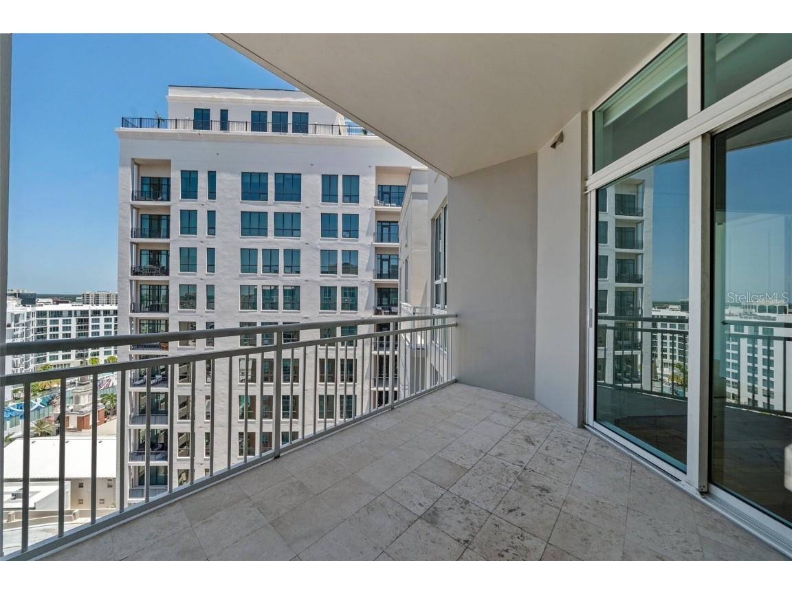 1350 Main Street #1703 Sarasota FL 34236 A4653120 image15