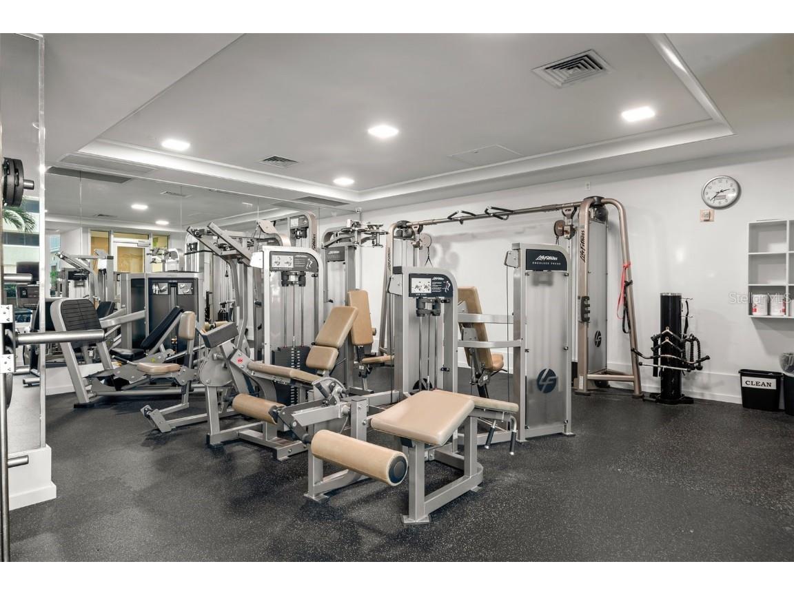 1350 Main Street #1703 Sarasota FL 34236 A4653120 image33