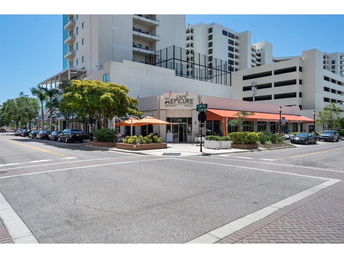 1350 Main Street #1703 Sarasota FL 34236 A4653120 image34