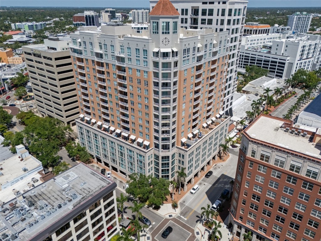 1350 Main Street #1703 Sarasota FL 34236 A4653120 image38