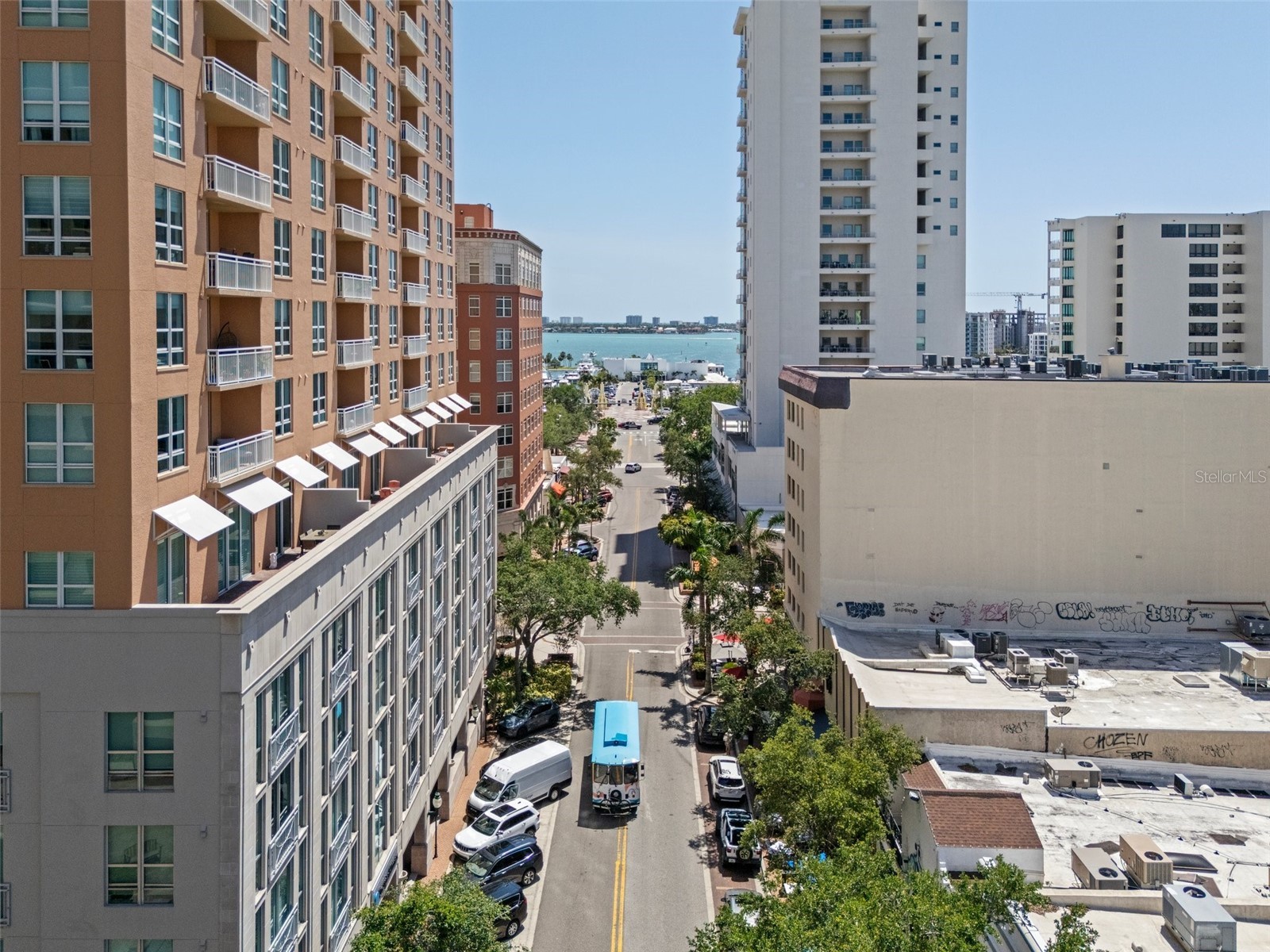 1350 Main Street #1703 Sarasota FL 34236 A4653120 image59