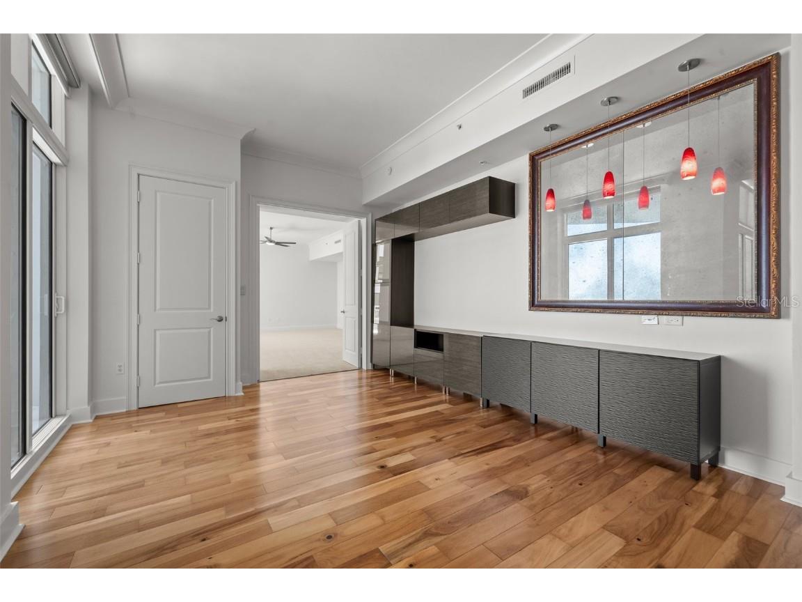 1350 Main Street #1703 Sarasota FL 34236 A4653120 image6