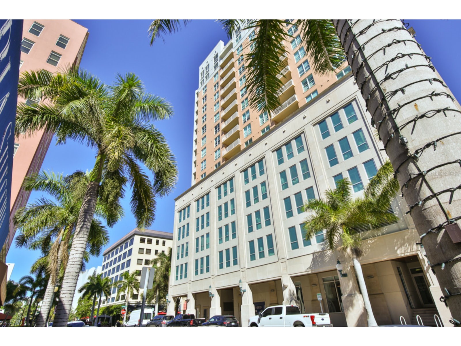 1350 Main Street #204 Sarasota FL 34236 A4687940 image1