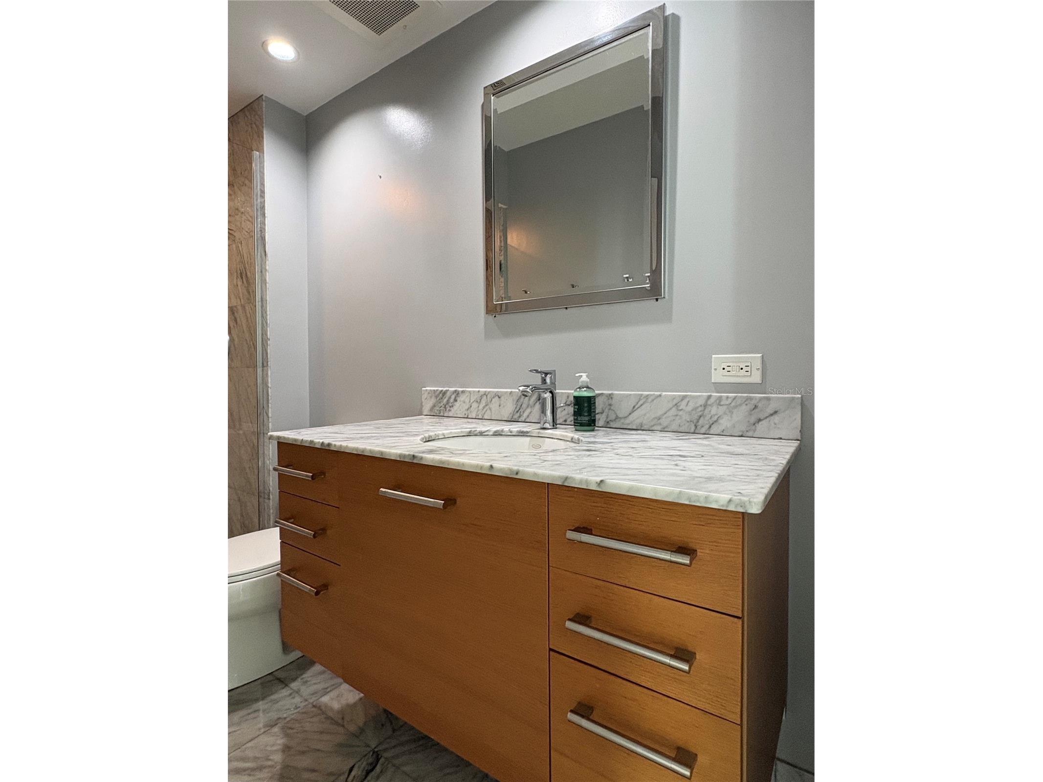 1350 Main Street #302 Sarasota FL 34236 A4696273 image14