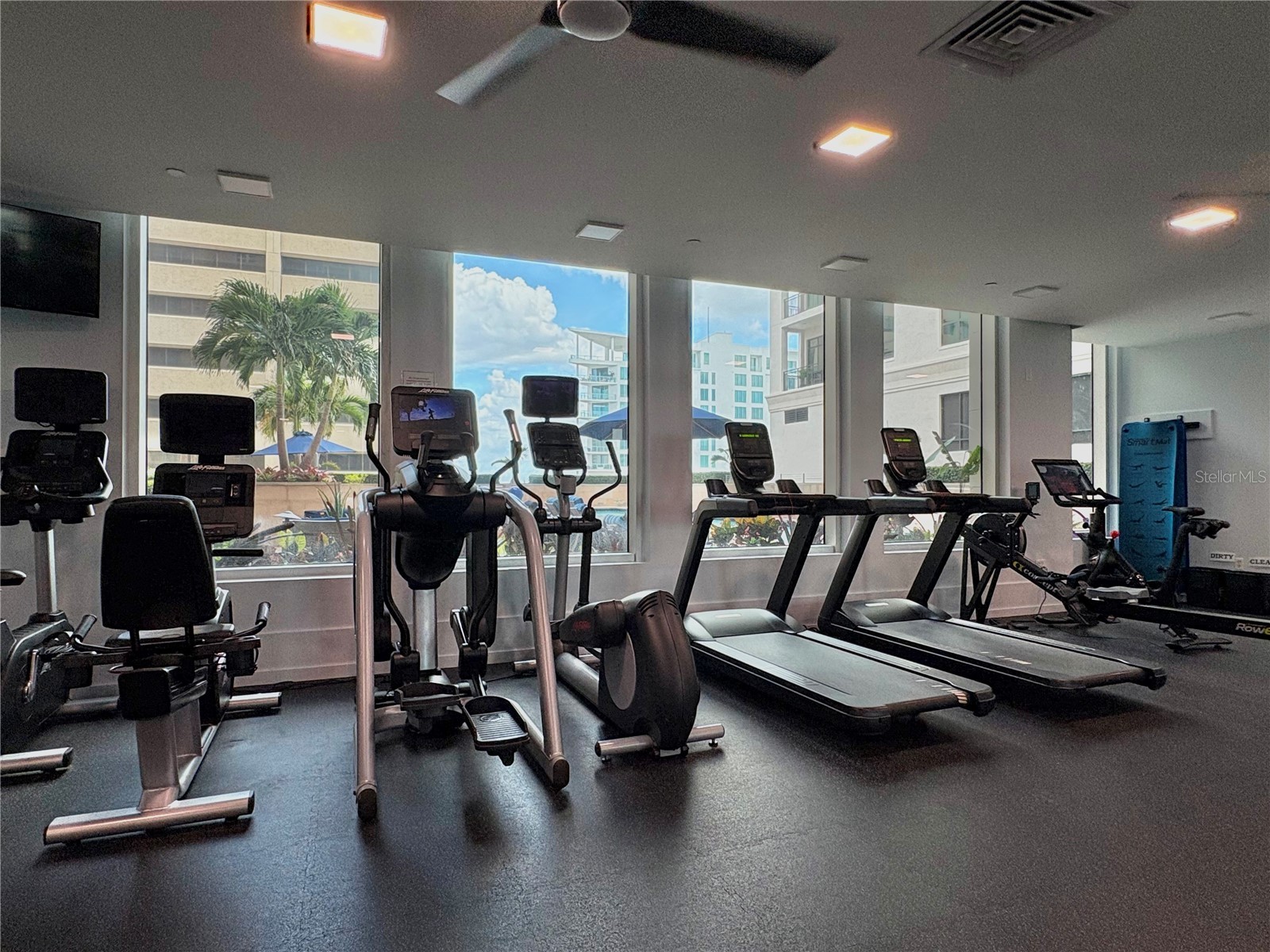 1350 Main Street #302 Sarasota FL 34236 A4696273 image26