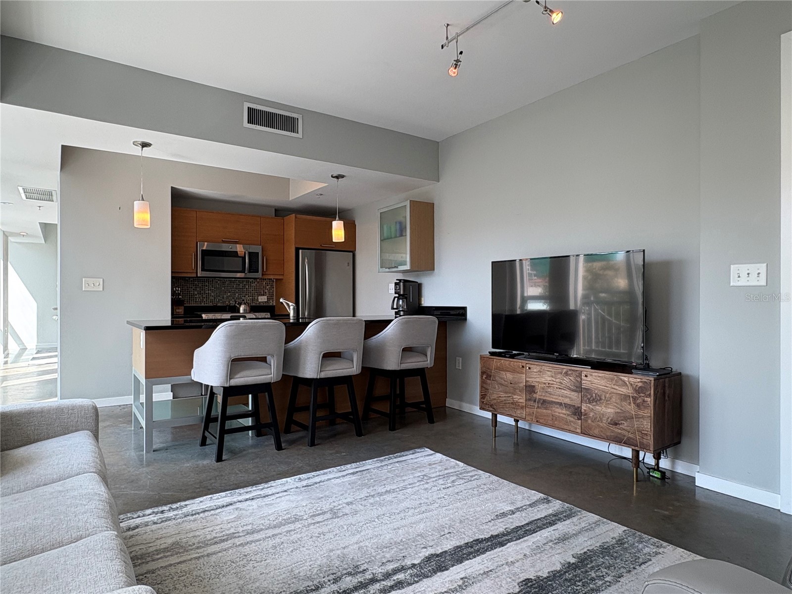 1350 Main Street #302 Sarasota FL 34236 A4696273 image3