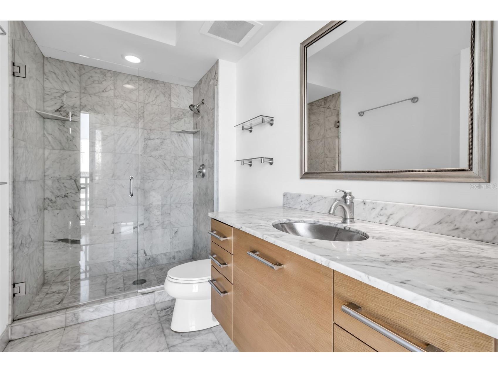 1350 Main Street #502 Sarasota FL 34236 A4684303 image8