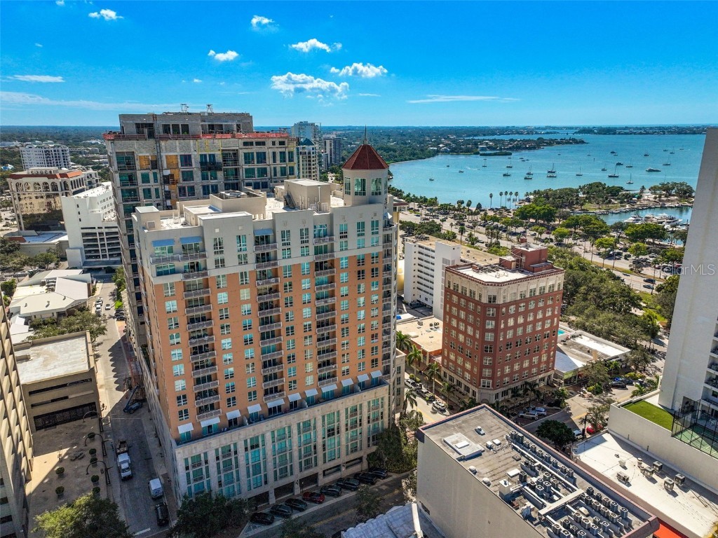 1350 Main Street #700 Sarasota FL 34236 - SARASOTA BAY A4587979 image1