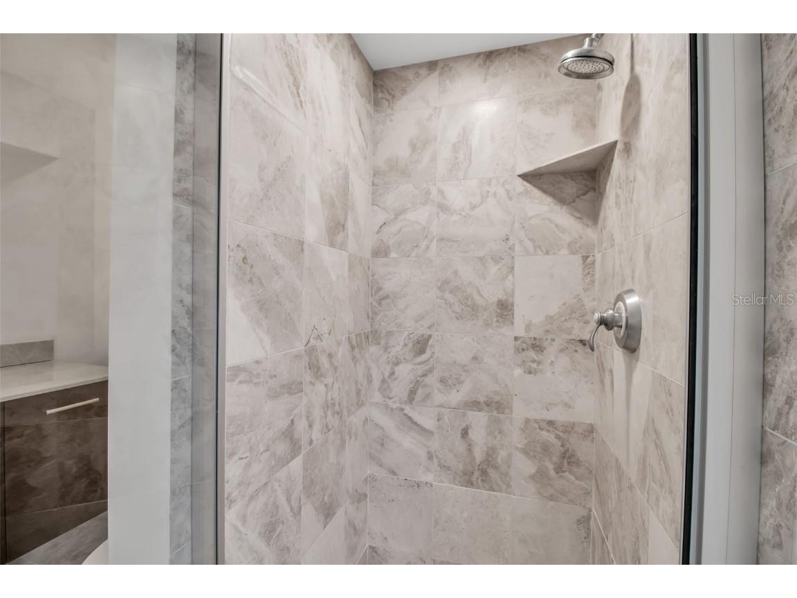 1350 Main Street #707 Sarasota FL 34236 A4674555 image30