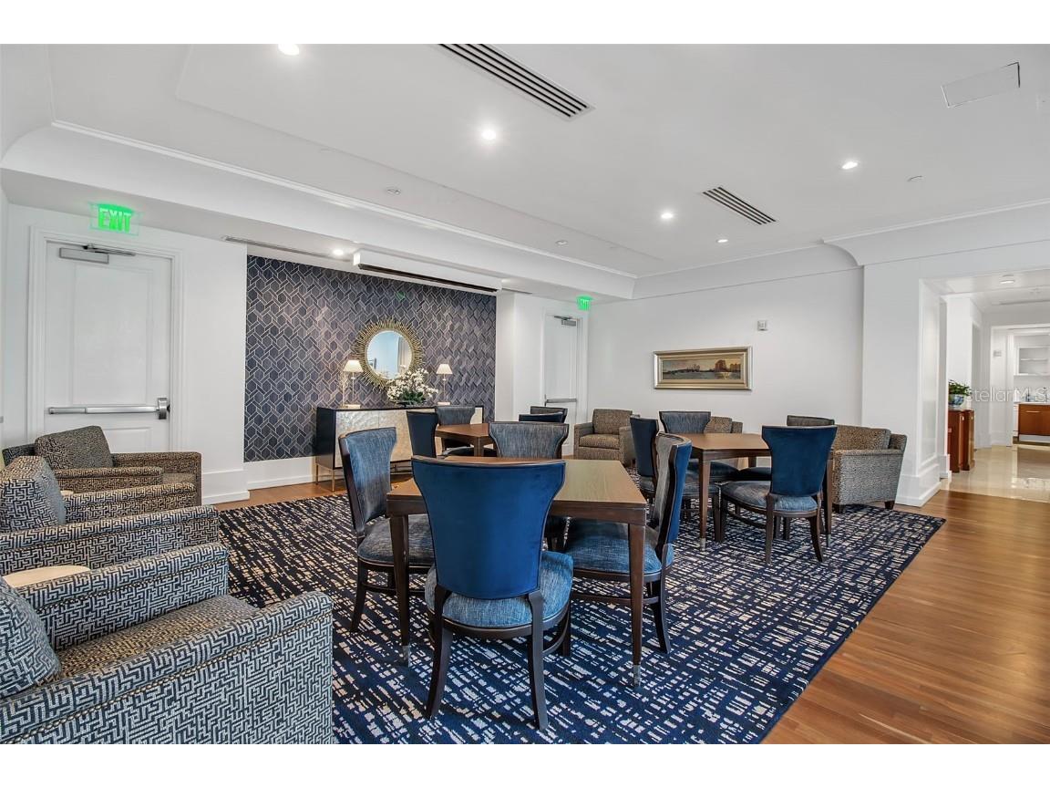 1350 Main Street #707 Sarasota FL 34236 A4674555 image53