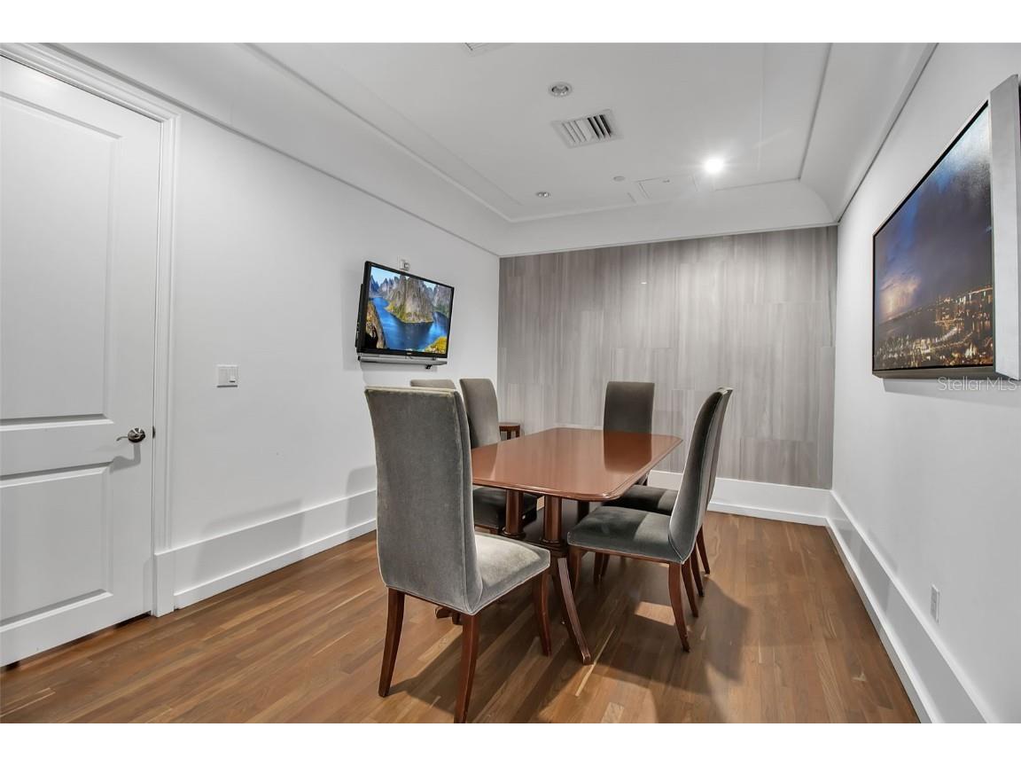 1350 Main Street #707 Sarasota FL 34236 A4674555 image55