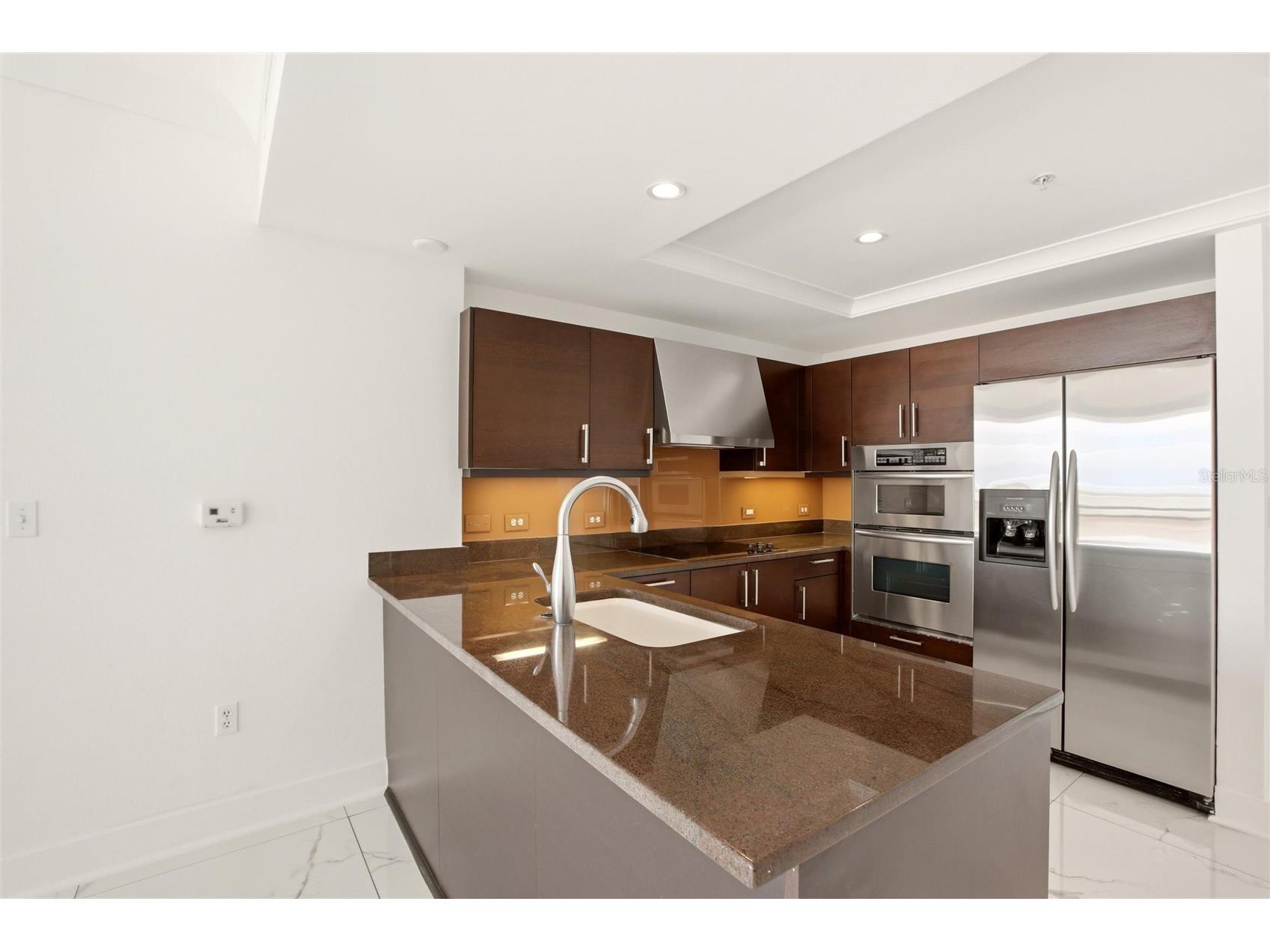 1350 Main Street #707 Sarasota FL 34236 A4695236 image11