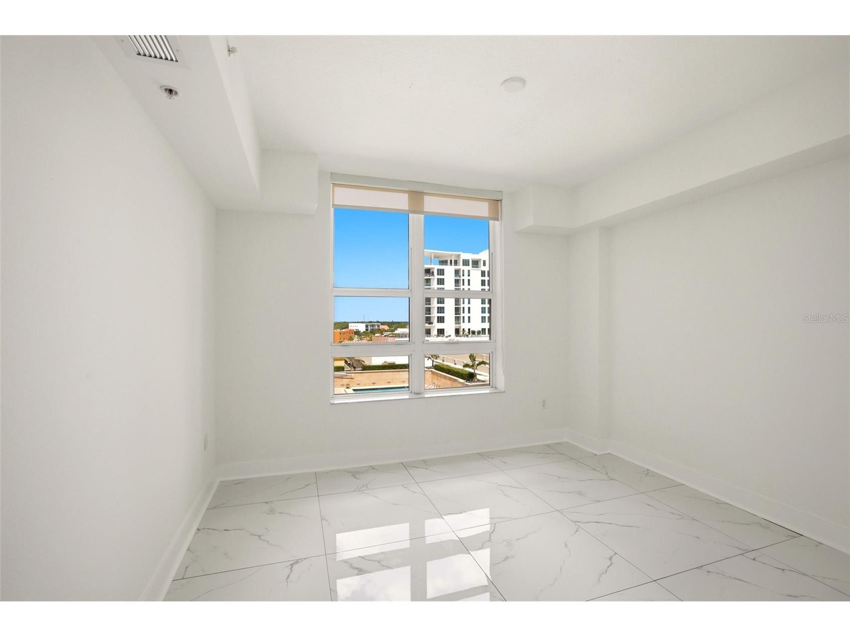 1350 Main Street #707 Sarasota FL 34236 A4695236 image14