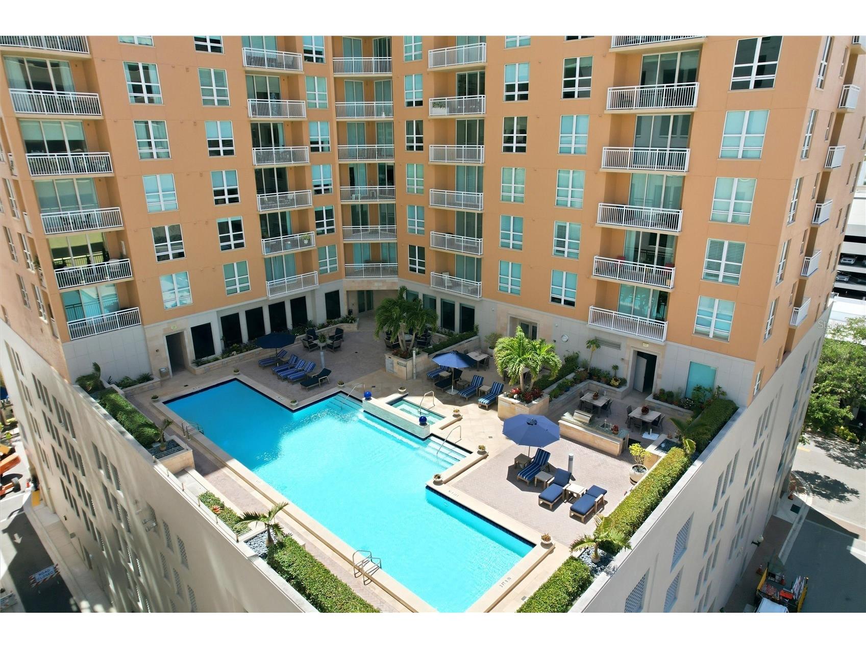 1350 Main Street #707 Sarasota FL 34236 A4695236 image2
