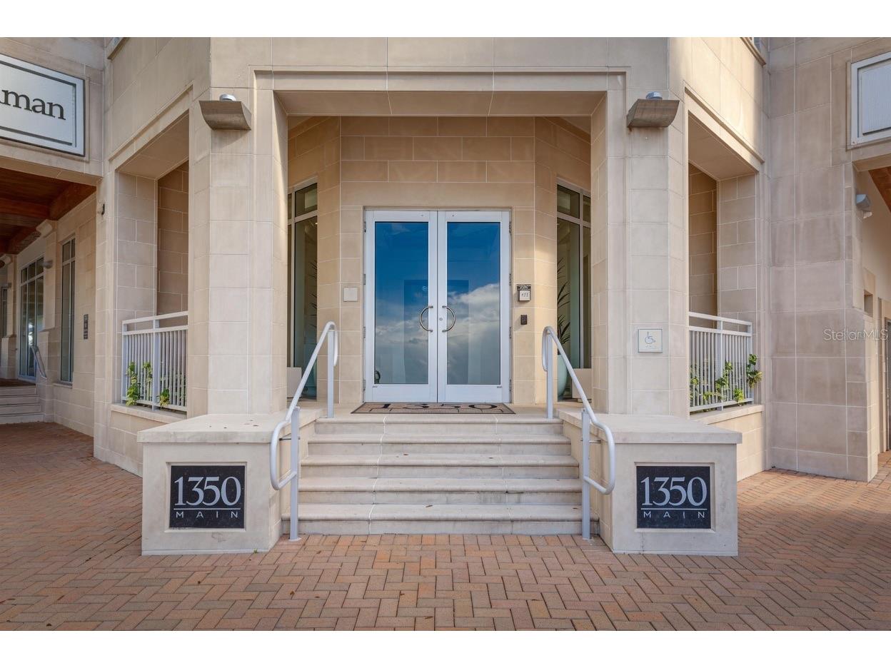 1350 Main Street #707 Sarasota FL 34236 A4695236 image38