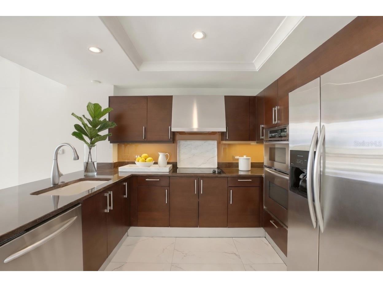 1350 Main Street #707 Sarasota FL 34236 A4695236 image6