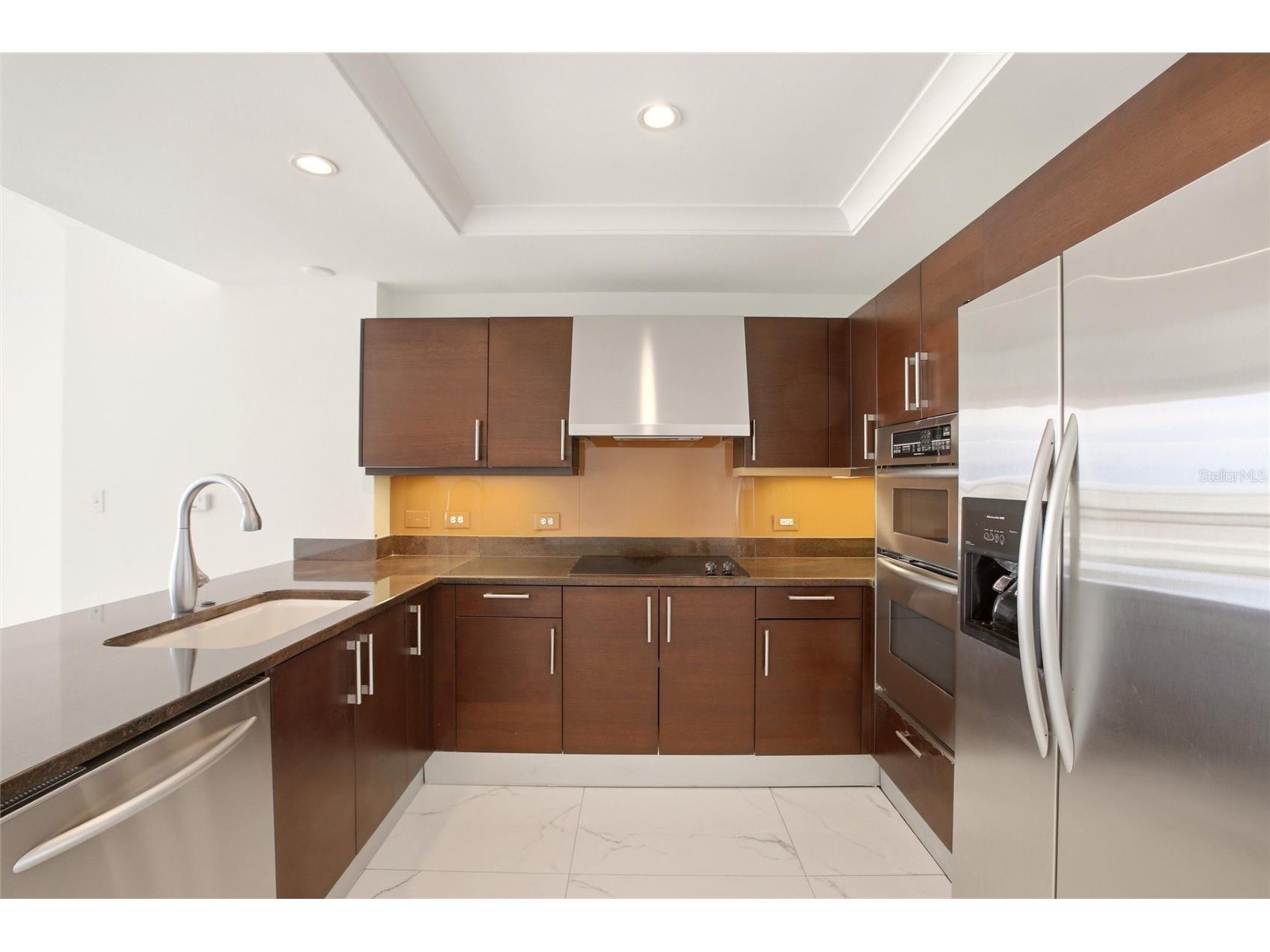 1350 Main Street #707 Sarasota FL 34236 A4695236 image7
