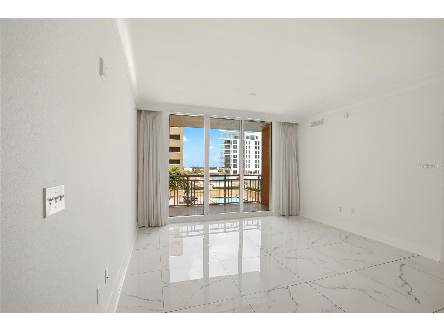 1350 Main Street #707 Sarasota FL 34236 A4695236 image9