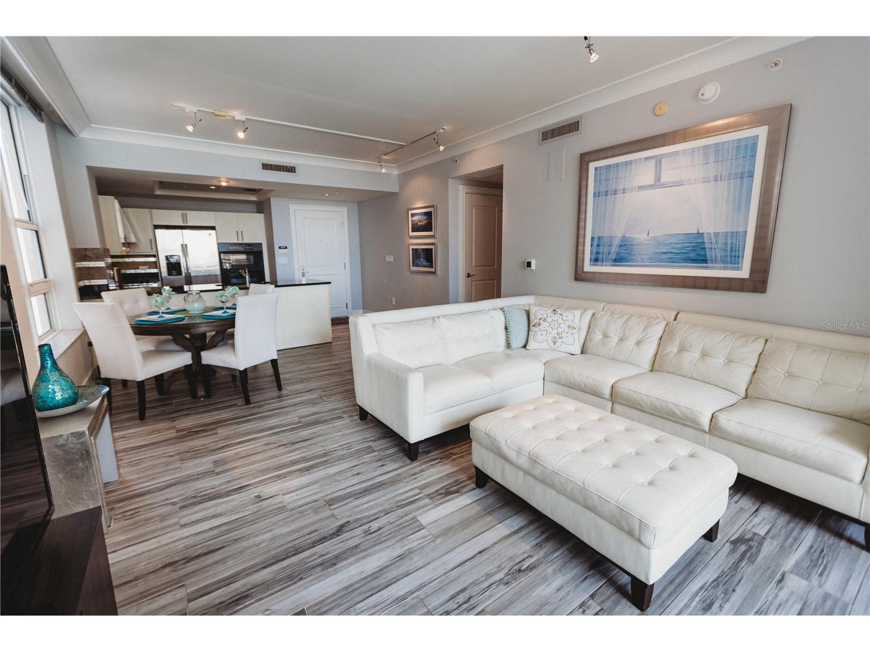 1350 Main Street #709 Sarasota FL 34236 O6396467 image16